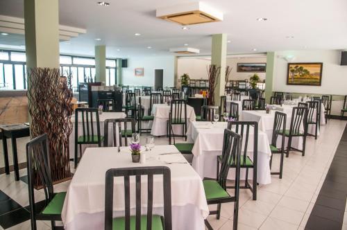 Apartamentos Loar Ferreries Ngoại thất bức ảnh