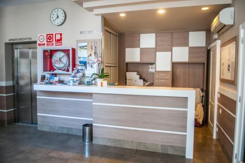 Apartamentos Loar Ferreries Ngoại thất bức ảnh
